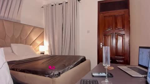 Snapshot of jasmin_melons chatting on February 12, 2026, 11:00 pm jasmin_melons online show from February 12, 2026, 11:00 pm