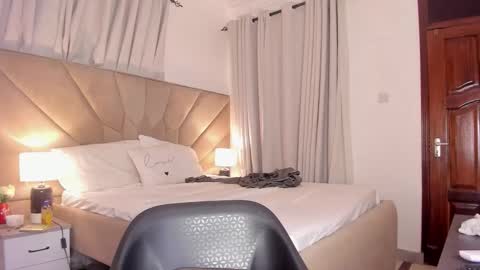 Snapshot of jasmin_melons chatting on February 18, 2026, 12:17 am jasmin_melons online show from February 18, 2026, 12:17 am