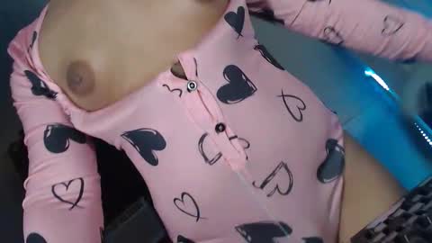 Snapshot of jasmine_arousal chatting on April 1, 2026, 1:41 pm JASMINE online show from April 1, 2026, 1:41 pm