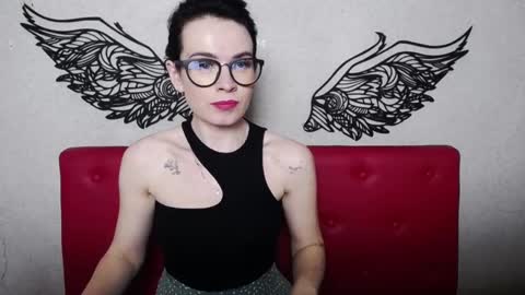 JasmineKouch online show from February 8, 2025, 3:52 am