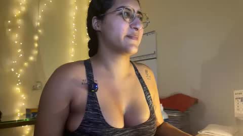 Jasmine online show from April 24, 2026, 6:32 pm