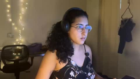 Jasmine online show from May 5, 2026, 7:55 pm