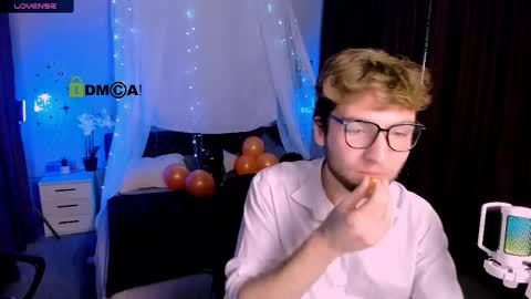 Snapshot of jason_sweety chatting on October 27, 2025, 8:46 pm jason_sweety online show from October 27, 2025, 8:46 pm