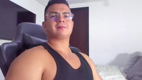 Snapshot of jasperbrooksx chatting on February 8, 2025, 3:41 am JBrooksXx online show from February 8, 2025, 3:41 am