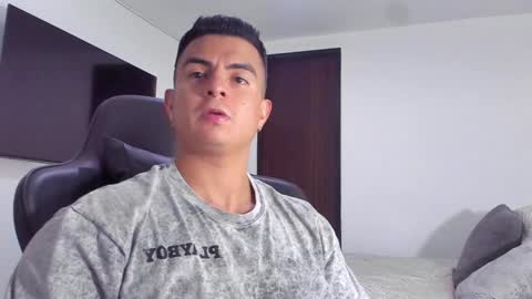 Snapshot of jasperbrooksx chatting on March 6, 2025, 9:53 pm JBrooksXx online show from March 6, 2025, 9:53 pm