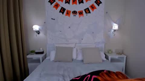 Charlotte online show from October 27, 2025, 2:04 am