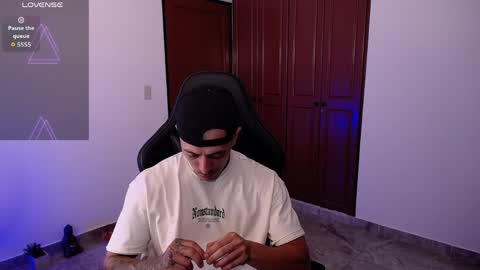 JKing  online show from April 6, 2026, 10:44 pm