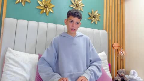 Snapshot of jasson_smit chatting on December 10, 2024, 1:55 pm J A S S O N online show from December 10, 2024, 1:55 pm