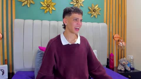 Snapshot of jasson_smit chatting on December 24, 2024, 12:44 pm J A S S O N online show from December 24, 2024, 12:44 pm