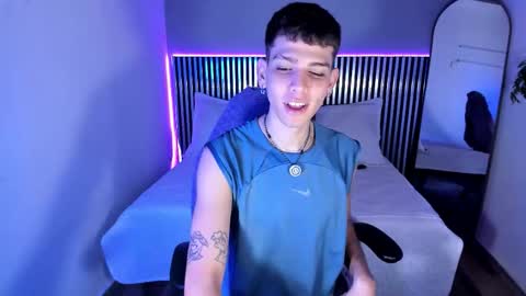 Snapshot of jasson_smit chatting on November 3, 2025, 2:18 pm J A S S O N online show from November 3, 2025, 2:18 pm