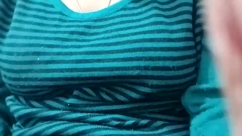 jasspreettt online show from November 27, 2025, 9:33 am