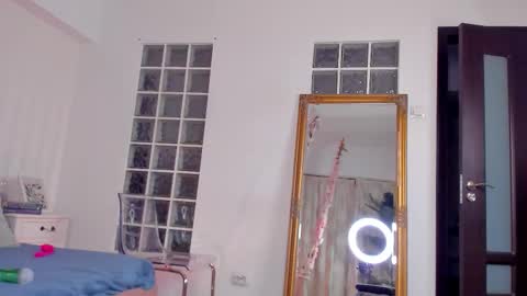 JassyeJoy online show from September 26, 2025, 4:27 am