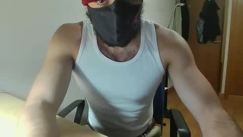 javichu337 online show from April 7, 2026, 9:37 pm