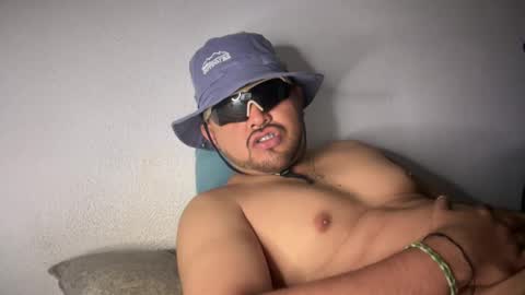 Snapshot of javiermichi chatting on November 14, 2025, 7:29 am javiermichi online show from November 14, 2025, 7:29 am