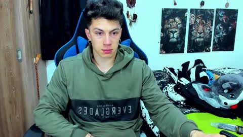 Javier online show from December 10, 2024, 3:30 am