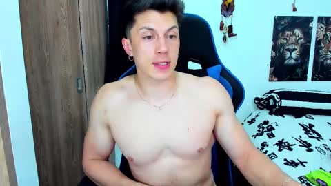 Javier online show from February 11, 2025, 11:44 pm