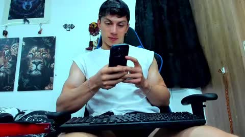 Javier online show from March 1, 2025, 3:53 am