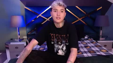 JAX online show from December 18, 2025, 4:07 am