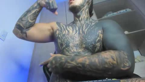 Michael independient model online show from March 9, 2026, 8:46 pm