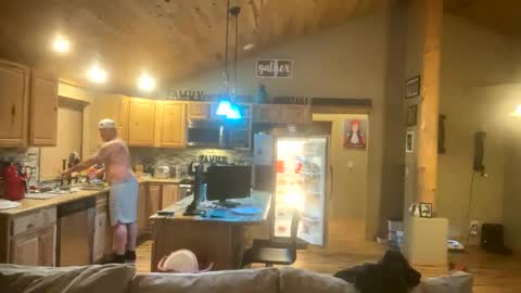 Snapshot of jay_banks0420 chatting on February 19, 2025, 3:39 am jay_banks0420 online show from February 19, 2025, 3:39 am