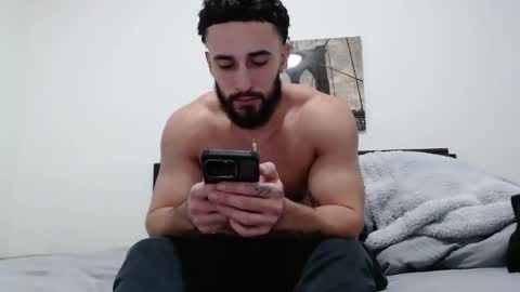 Snapshot of jay_slayz chatting on December 4, 2024, 1:47 am jay_slayz online show from December 4, 2024, 1:47 am