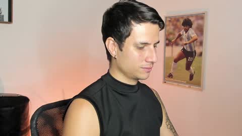 Snapshot of jayalvarrez_ chatting on February 6, 2025, 10:10 pm Jay Alvarrez online show from February 6, 2025, 10:10 pm