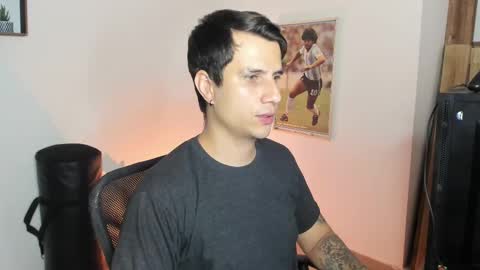 Snapshot of jayalvarrez_ chatting on February 17, 2025, 9:19 pm Jay Alvarrez online show from February 17, 2025, 9:19 pm