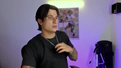 Snapshot of jayalvarrez_ chatting on September 15, 2025, 8:53 pm Jay Alvarrez online show from September 15, 2025, 8:53 pm