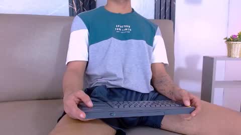 Jayden Morris online show from December 19, 2025, 12:01 pm