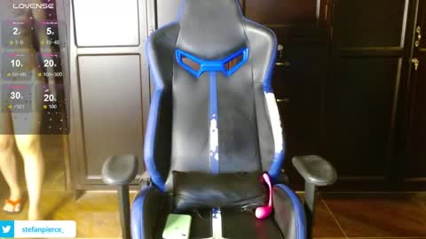 Snapshot of jaydensalvatore_ chatting on January 27, 2025, 12:12 am online show from January 27, 2025, 12:12 am