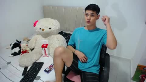 Jayder Steven online show from April 4, 2026, 8:28 pm