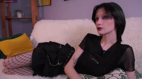 Snapshot of jayemath chatting on June 5, 2026, 11:49 am Emma online show from June 5, 2026, 11:49 am