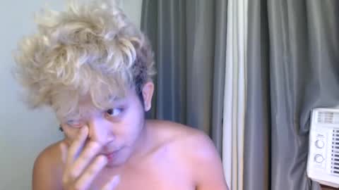 jaysee_hugecox online show from May 30, 2026, 9:17 am