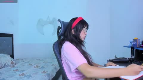 Jazmin online show from December 22, 2024, 10:04 pm