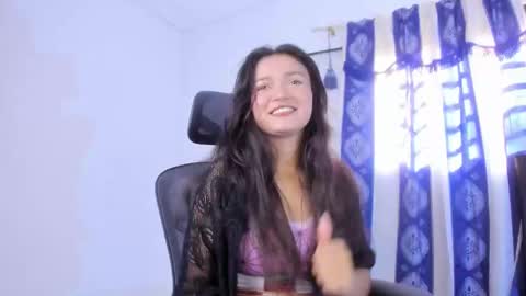 Jazmin online show from January 9, 2025, 7:40 pm