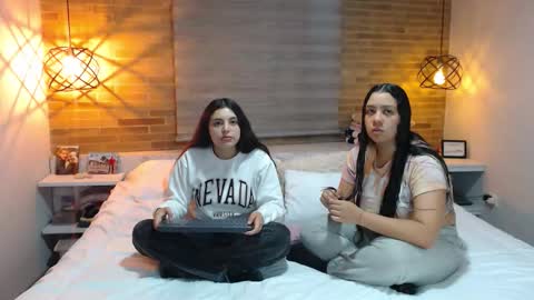 Snapshot of jazmin_dharius chatting on November 24, 2025, 10:15 am Jazmin and Scarlett online show from November 24, 2025, 10:15 am