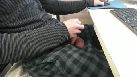 jc200000 online show from April 7, 2026, 5:35 pm