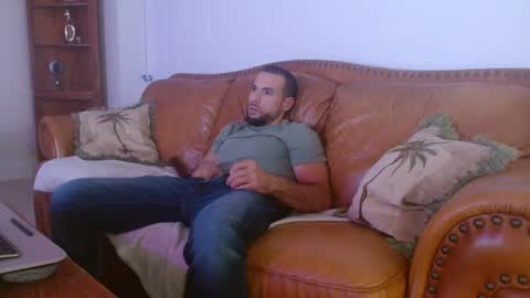 JcMax305 online show from January 31, 2025, 12:51 pm