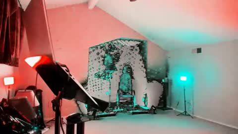 Snapshot of jdineuless chatting on February 14, 2025, 11:31 pm JDinEuless online show from February 14, 2025, 11:31 pm