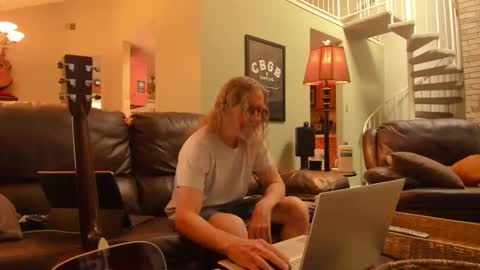 Snapshot of jdineuless chatting on September 28, 2025, 2:00 pm JDinEuless online show from September 28, 2025, 2:00 pm