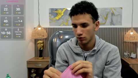 jdwhite18 online show from March 31, 2026, 4:13 am