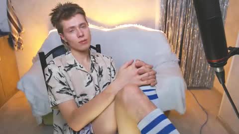 Snapshot of jealousangel chatting on March 7, 2025, 6:11 pm Angel online show from March 7, 2025, 6:11 pm