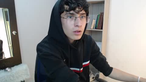 Snapshot of jeam_hot chatting on January 2, 2025, 10:33 pm jeam_hot online show from January 2, 2025, 10:33 pm