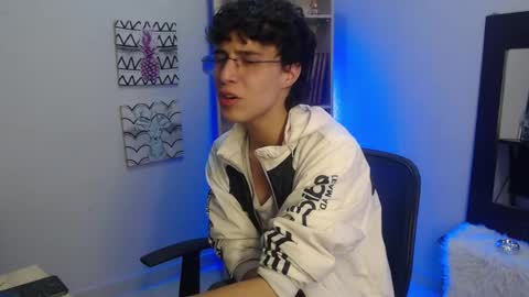 Snapshot of jeam_hot chatting on January 11, 2025, 10:40 pm jeam_hot online show from January 11, 2025, 10:40 pm