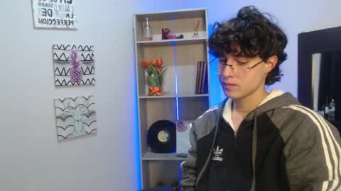 Snapshot of jeam_hot chatting on January 28, 2025, 10:34 pm jeam_hot online show from January 28, 2025, 10:34 pm