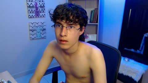 Snapshot of jeam_hot chatting on February 2, 2025, 7:35 pm jeam_hot online show from February 2, 2025, 7:35 pm