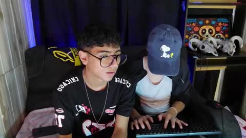 Snapshot of jeam_hot chatting on February 28, 2025, 9:33 pm jeam_hot online show from February 28, 2025, 9:33 pm