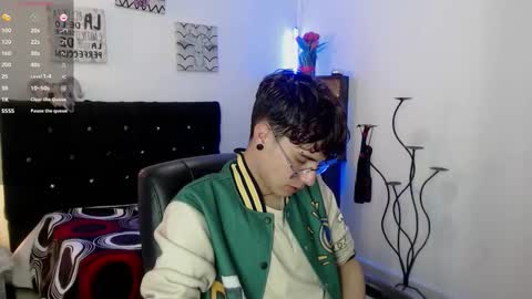 Snapshot of jeam_hot chatting on October 20, 2025, 9:26 pm jeam_hot online show from October 20, 2025, 9:26 pm