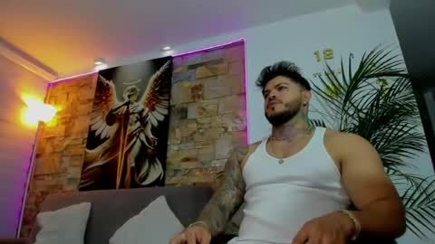 Snapshot of jean_lopez chatting on July 3, 2026, 4:41 am Jean axelcrow Modelo Independiente online show from July 3, 2026, 4:41 am