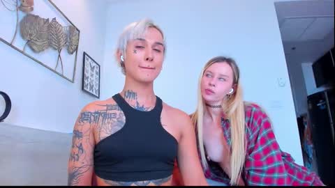 Akila and Daria online show from October 20, 2025, 2:45 am